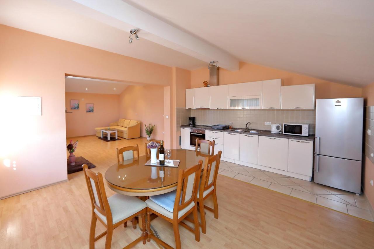 Apartmani Jagoda Бибинє Екстер'єр фото