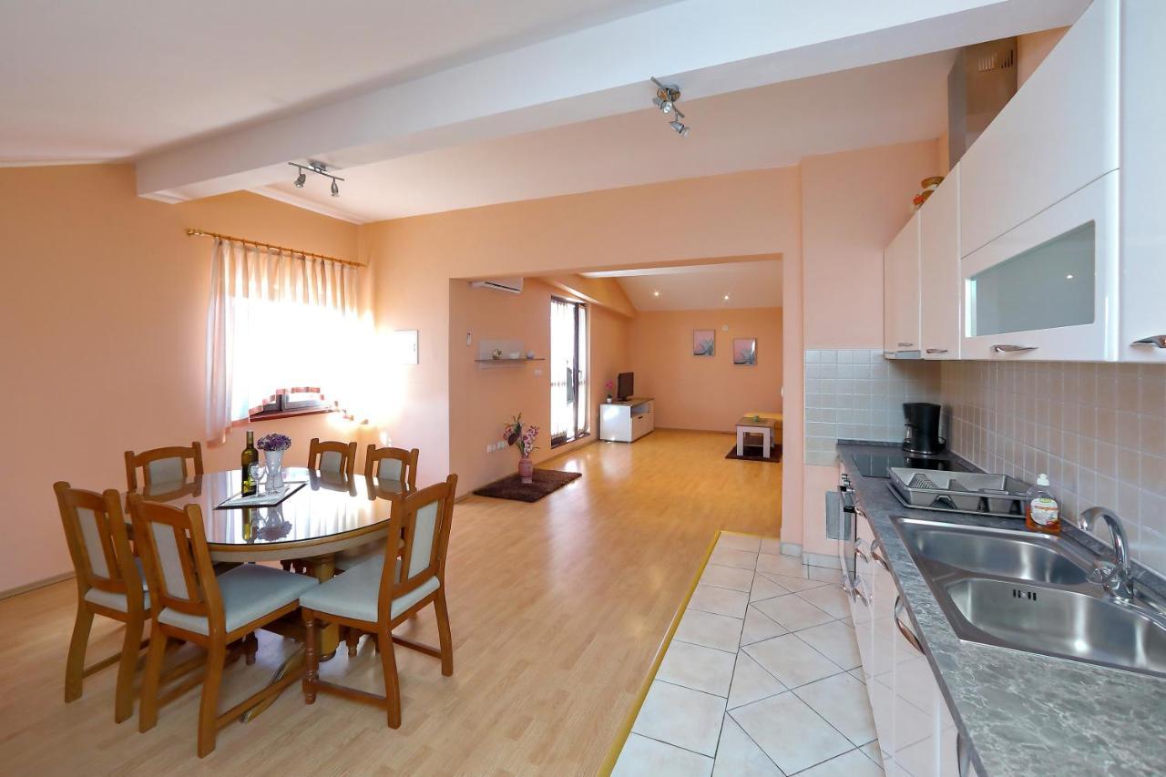 Apartmani Jagoda Бибинє Екстер'єр фото