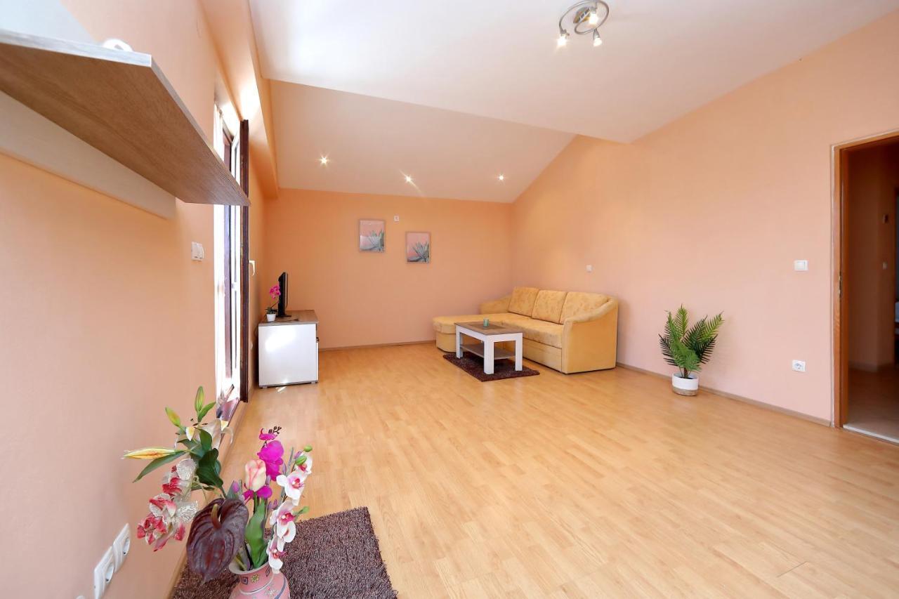 Apartmani Jagoda Бибинє Екстер'єр фото